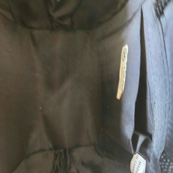 VINTAGE 1980S MINI PURSE BLACK HARD SHELL LONG STRAP - Picture 4 of 4